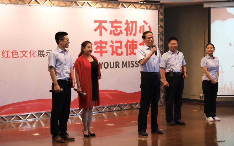 陕鼓集团综合能源事业部党支部演出的节目接地气，，，，，，受好评.jpg